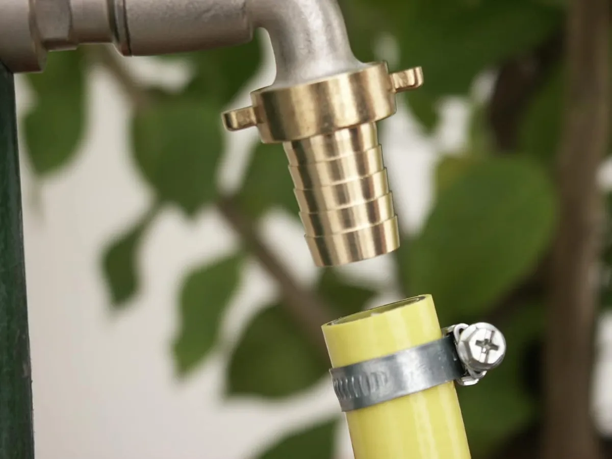 ADAPTADOR UNION METALICO MANGUERA 1/2 PARA LLAVE 1/2 TAUMM - 4