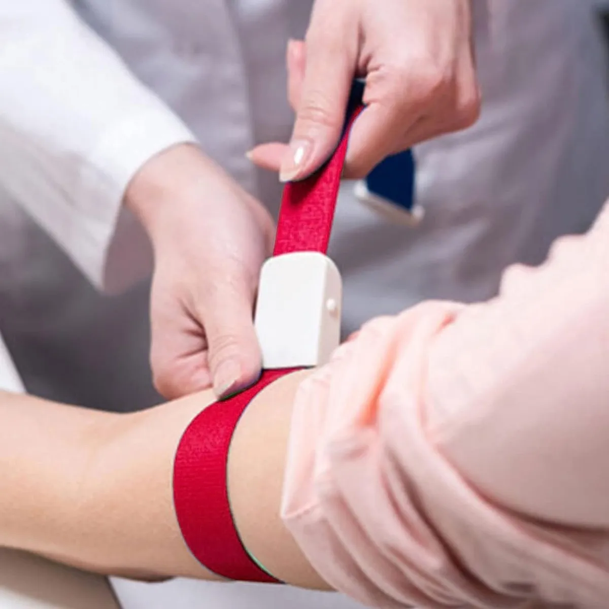 TORNIQUETE LIGADURA ELASTICO HEBILLA MUESTRAS MEDICAS ROJO - 2