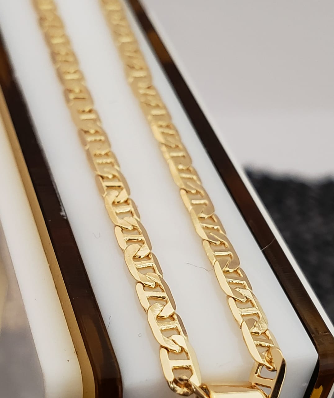 CADENA TEJIDO ESCALERA CLÁSICA DELGADA ORO LAMINADO 18K - 1