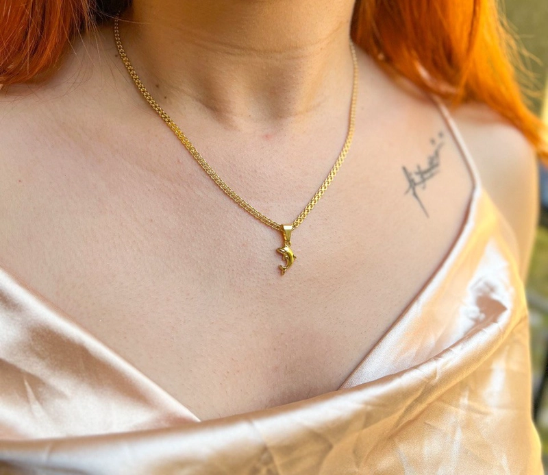 COLGANTE DELFIN EN ORO LAMINADO 18K - 2