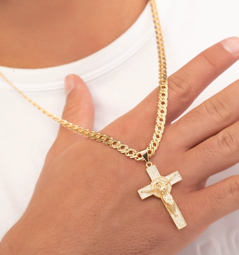 COLGANTE SAN BENITO EN ORO LAMINADO 18K - 2