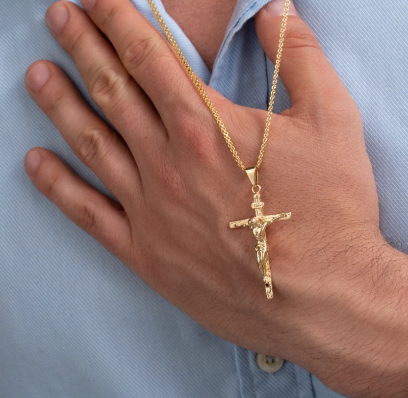 COLGANTE CRISTO MADERO GRANDE EN ORO LAMINADO 18K - 2
