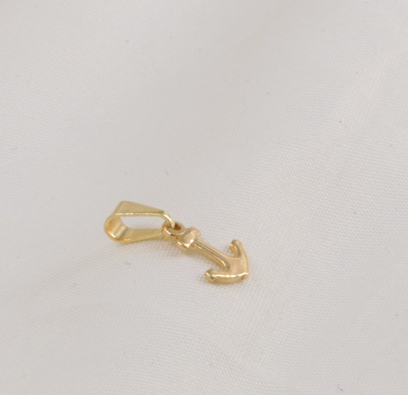 COLGANTE ANCLA EN ORO LAMINADO 18K - 2