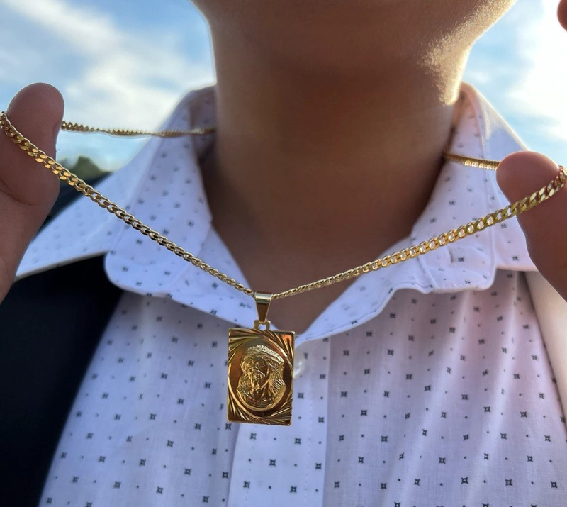 COLGANTE ROSTRO CRISTO PLACA EN ORO LAMINADO 18K - 2