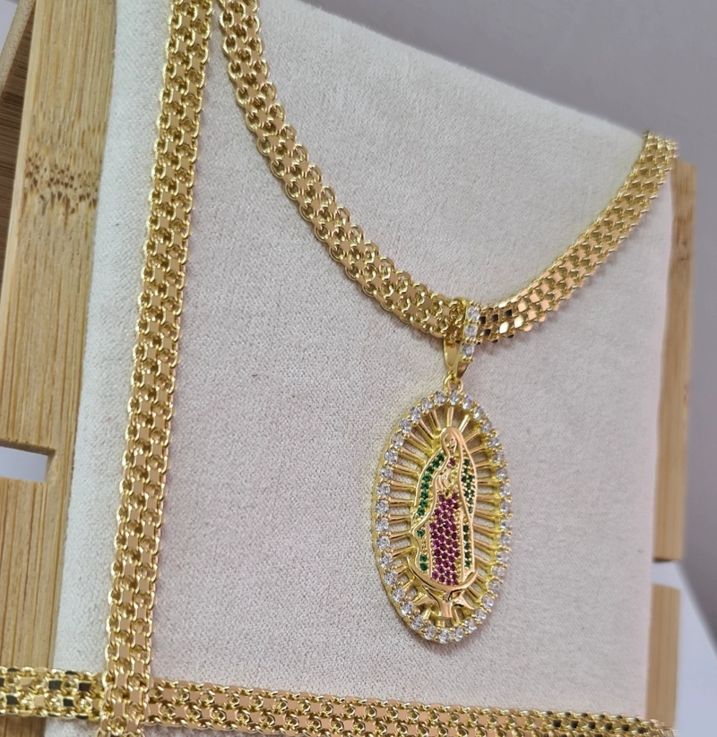 CONJUNTO CADENA Y COLGANTE EN ORO LAMINADO 18K - 1