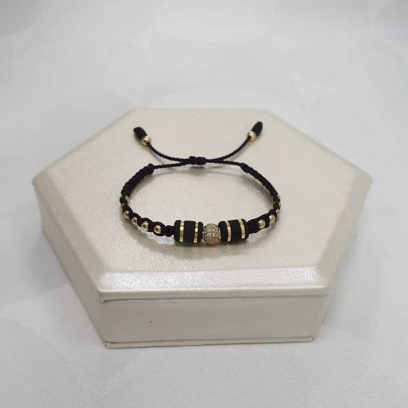 BRAZALETE AJUSTABLE CON HERRAJE EN ORO LAMINADO 18K - 1