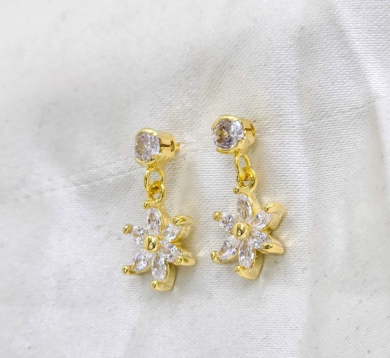 AROS FLOR ORO LAMINADO 18K - 1