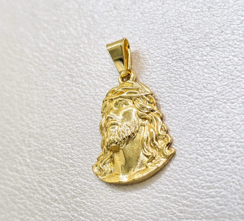 COLGANTE DIVINO ROSTRO ORO LAMINADO 18K - 1