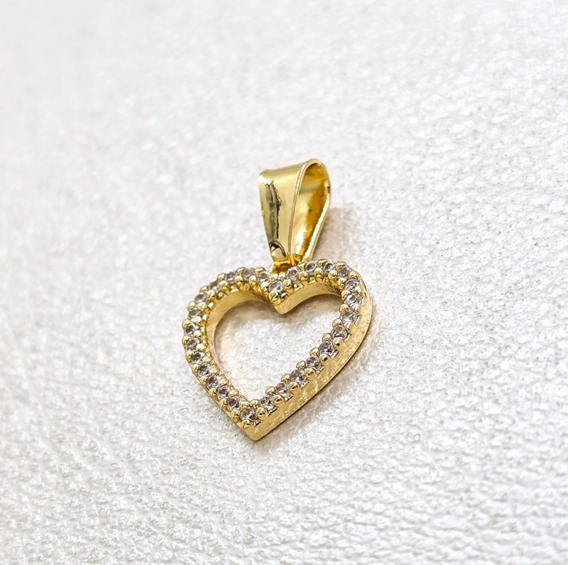 COLGANTE AMOUR CIRCONIAS ORO LAMINADO 18K - 1
