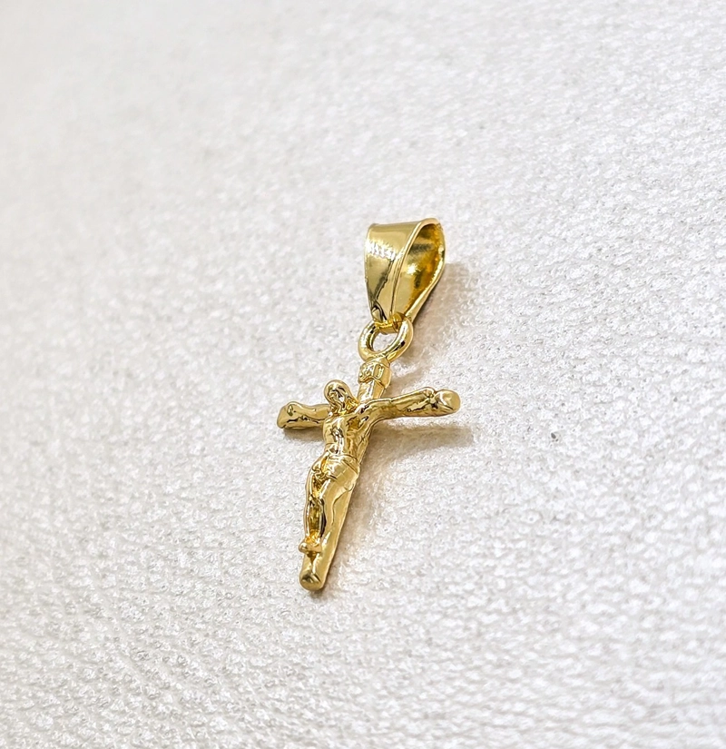 COLGANTE CRISTO INRI ORO LAMINADO 18K - 1