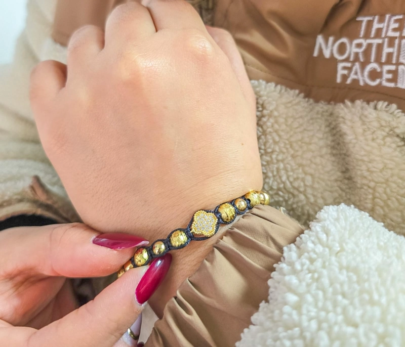 BRAZALETE LUZ LLAMATIVA ORO LAMINADO 18K - 2