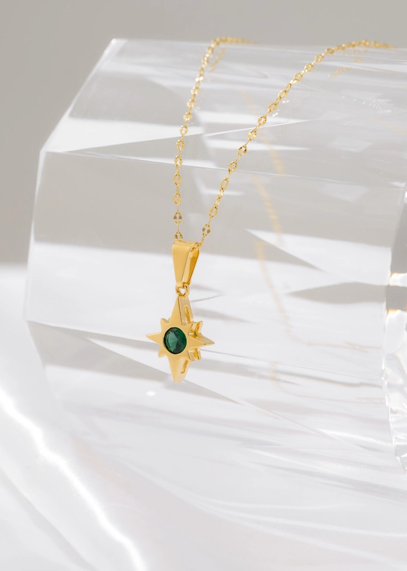 COLGANTE ESTRELLA CIRCONIA ORO LAMINADO 18K - 2