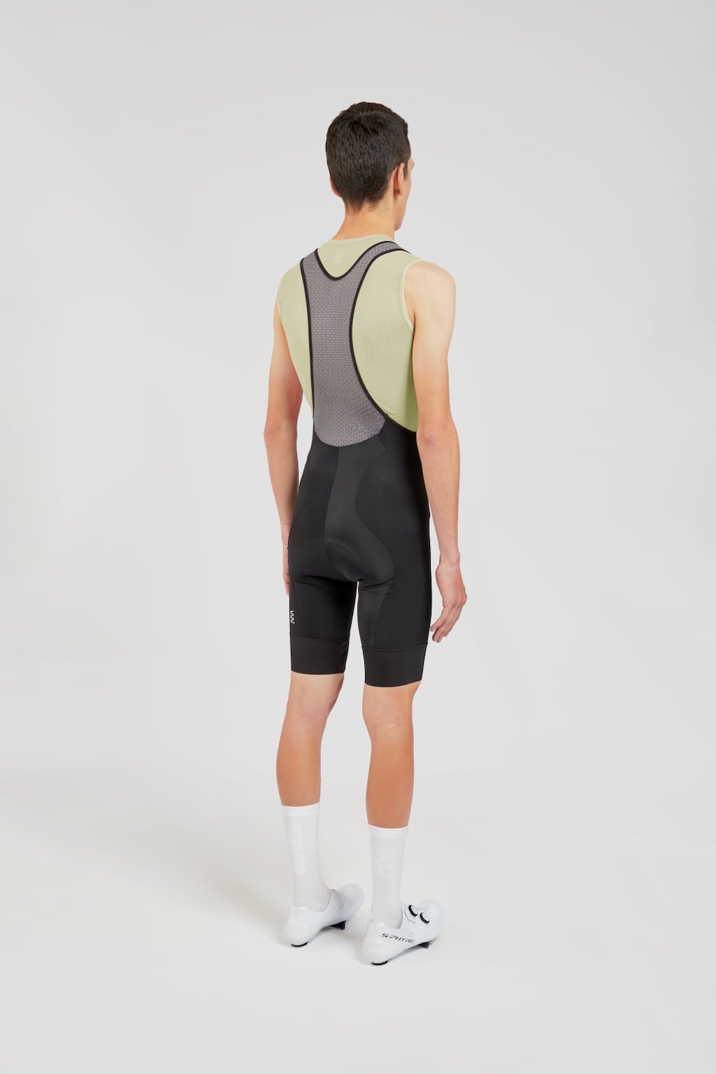 CALZA SHORT DE CICLISMO ACOLCHADO CON TIRANTES ATOM 2.3 - 2