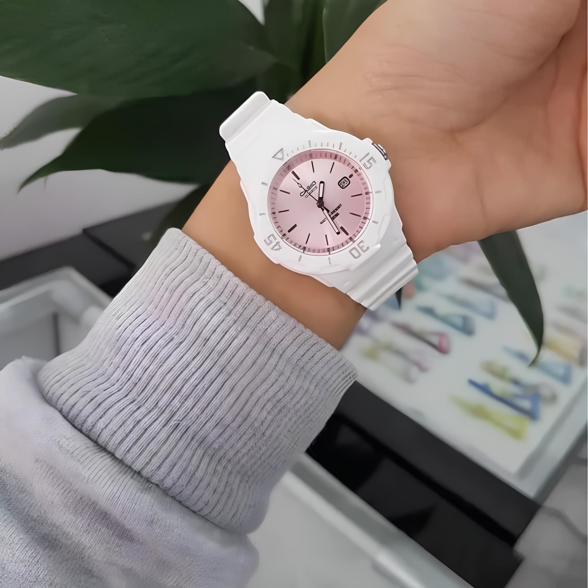 RELOJ LRW-200H-4E3V MUJER ANALOGO RESINA - 3