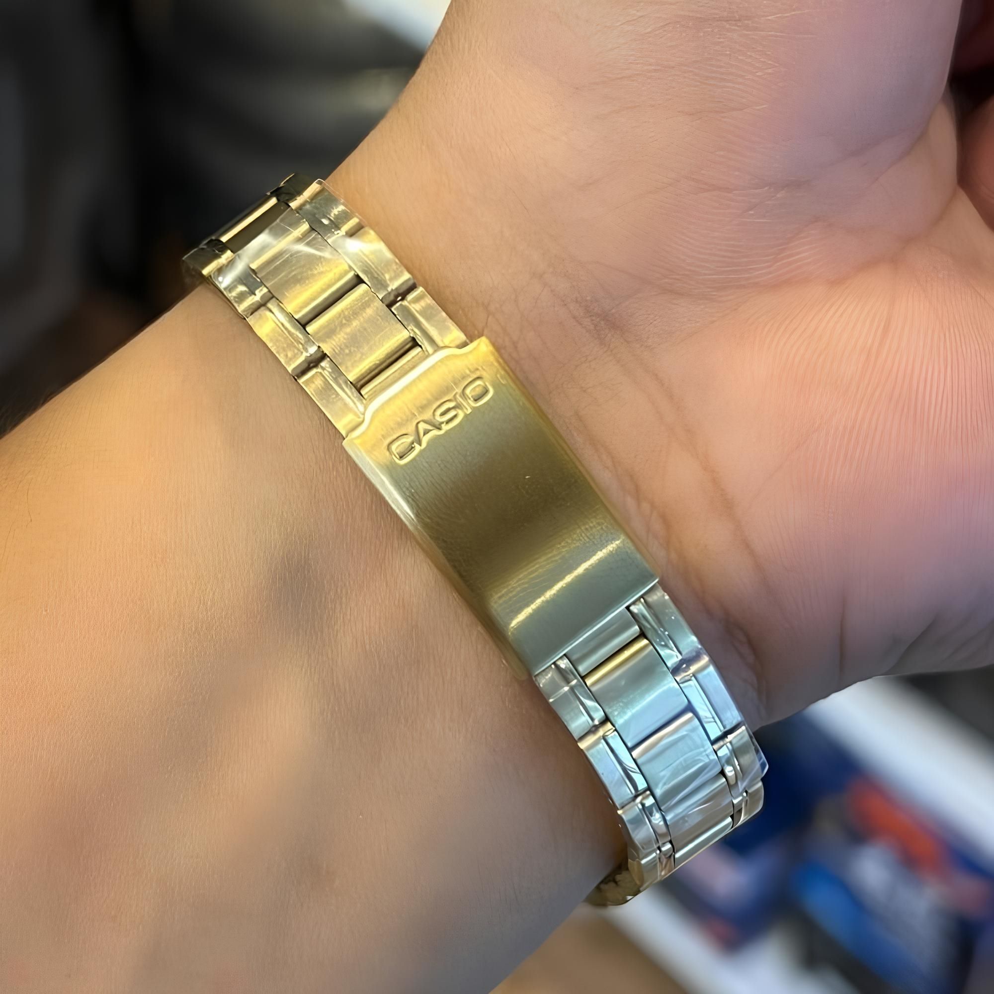 RELOJ LTP-V004G-7B2 MUJER ANALOGO METAL - 5