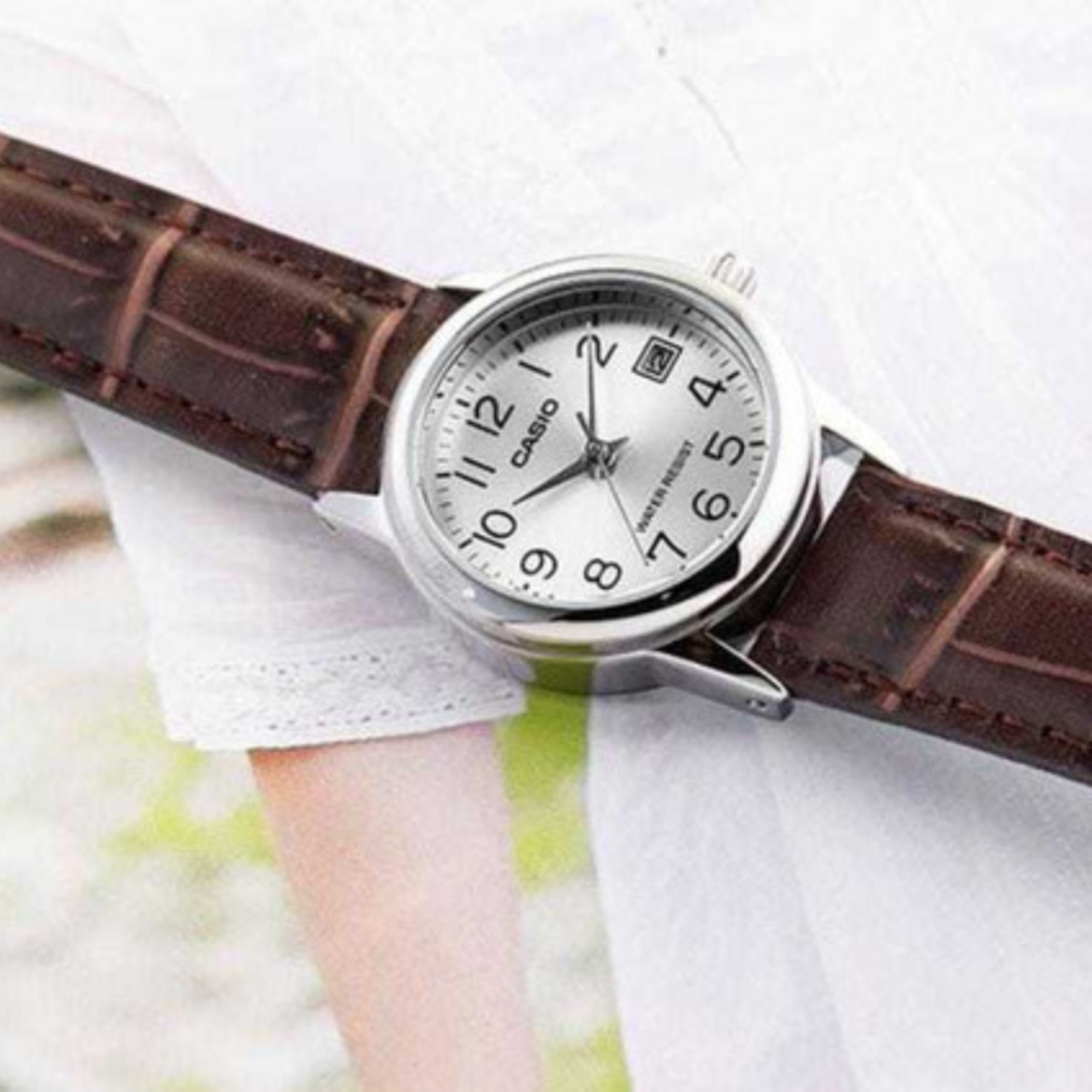 RELOJ LTP-V002L-7B2 MUJER ANALOGO CUERO - 4