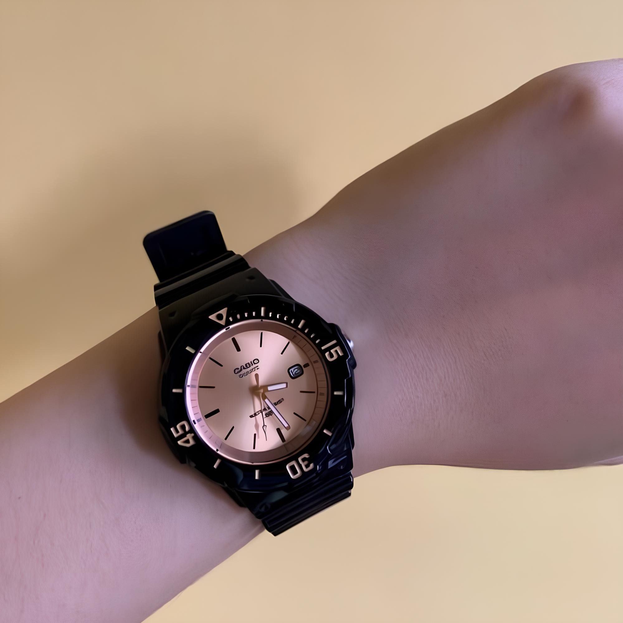 RELOJ LRW-200H-9E2V MUJER ANALOGO RESINA - 3