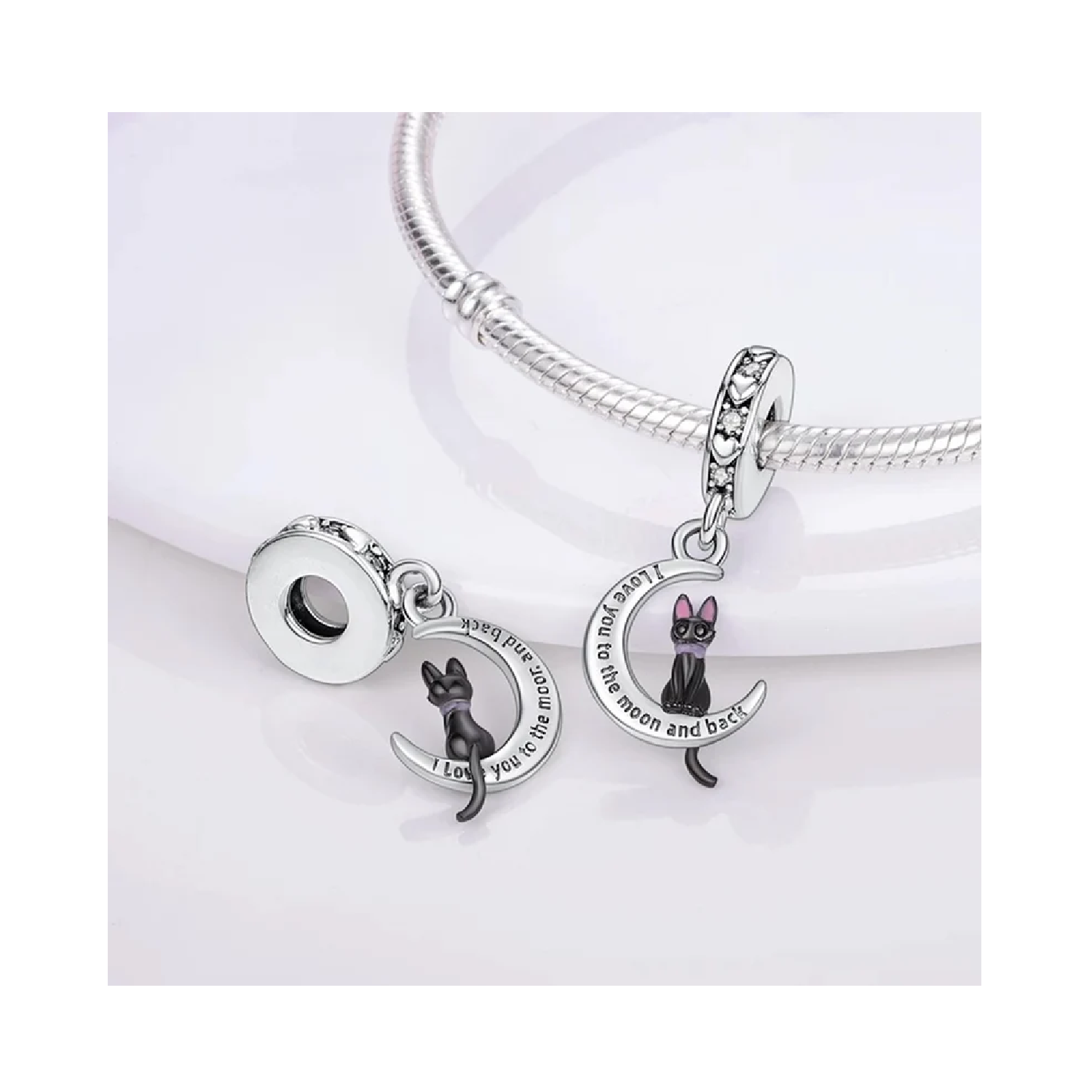 CHARM GATO EN COLOR NEGRO MEDIA LUNA CIRCONES PLATA 925 SILVER HEART - 2