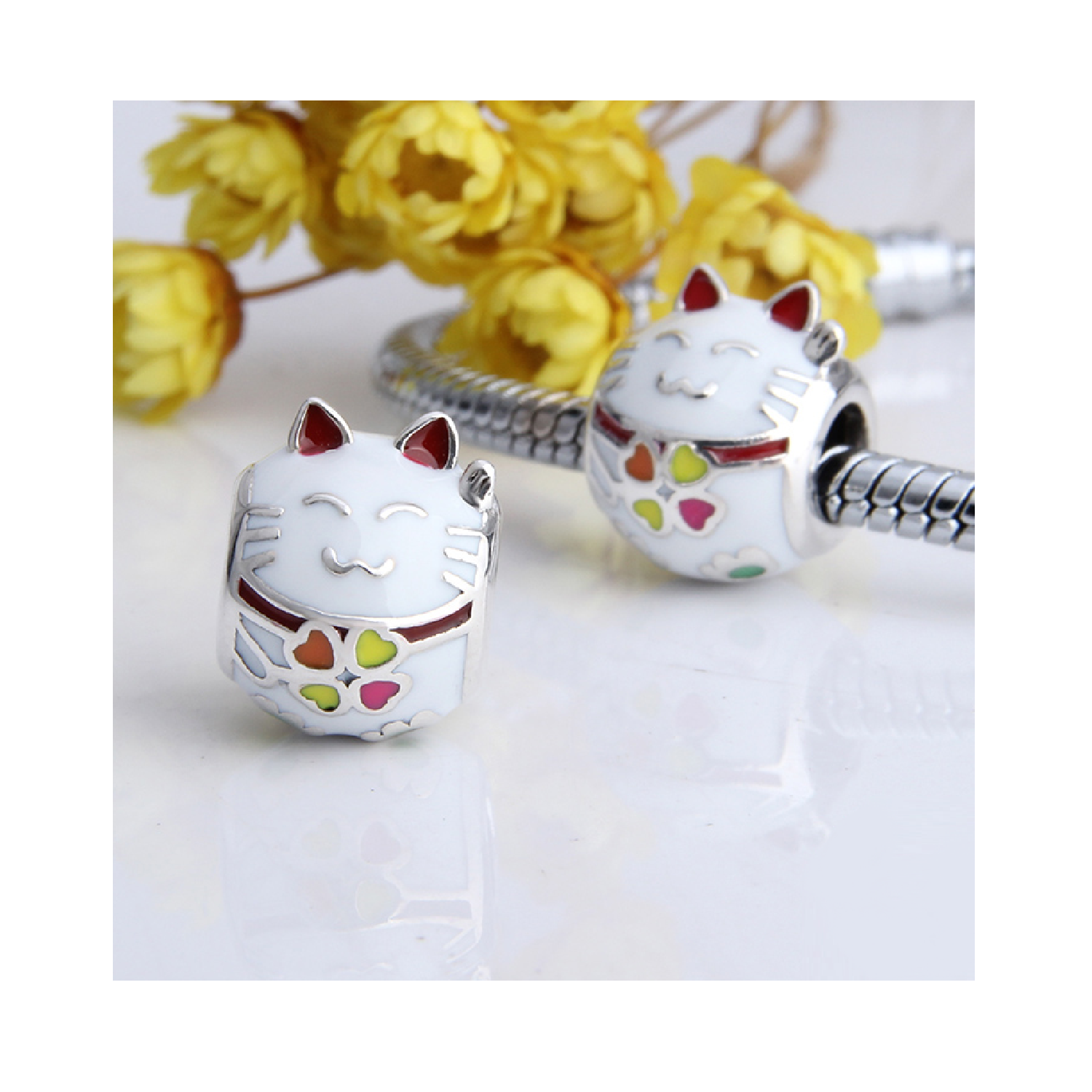 CHARM GATO EN COLOR BLANCO DE LA SUERTE EN PLATA 925 SILVER HEART - 3