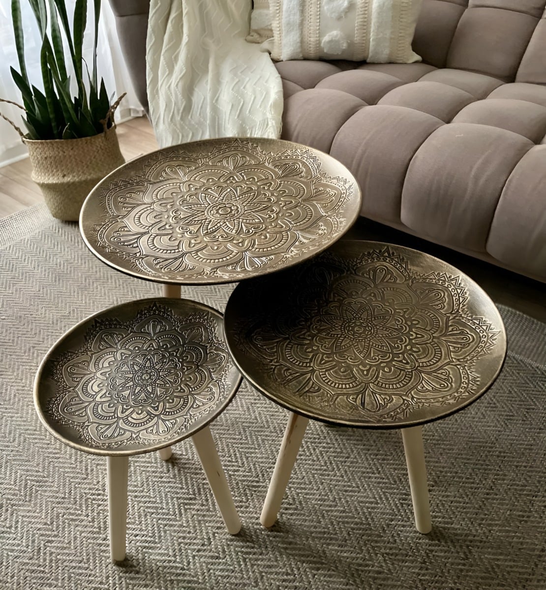 SET 3 MESAS DECORATIVAS DISEÑO VINTAGE DORADO ENVEJECIDO JHN - 3