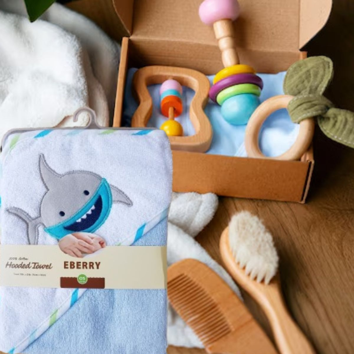 TOALLA DE BAÑO CON CAPUCHA + GUANTE SUAVE BEBE LAU - 4