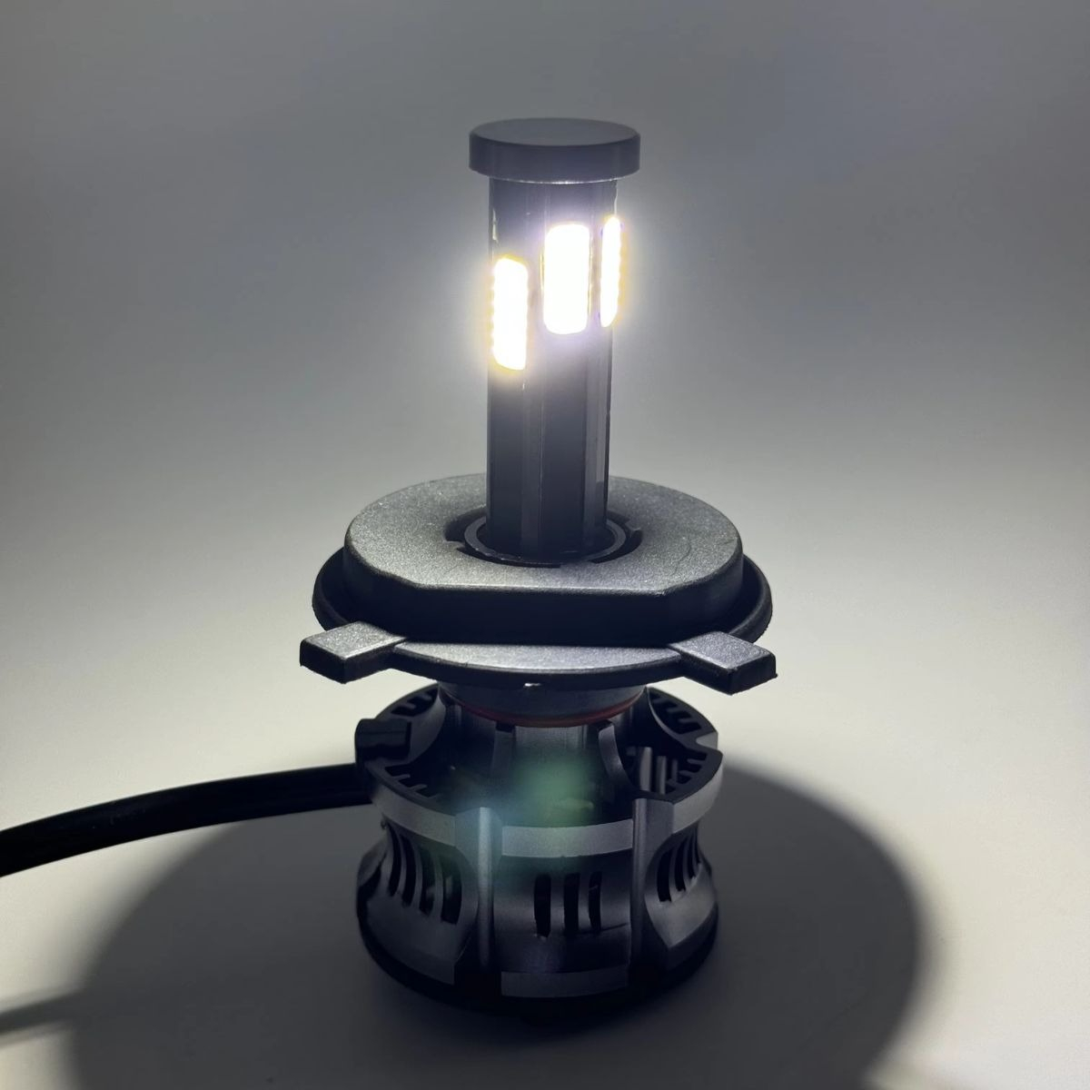 LUCES TURBO LED H4 FARO ALTO RENDIMIENTO VEHICULOS JHN - 4