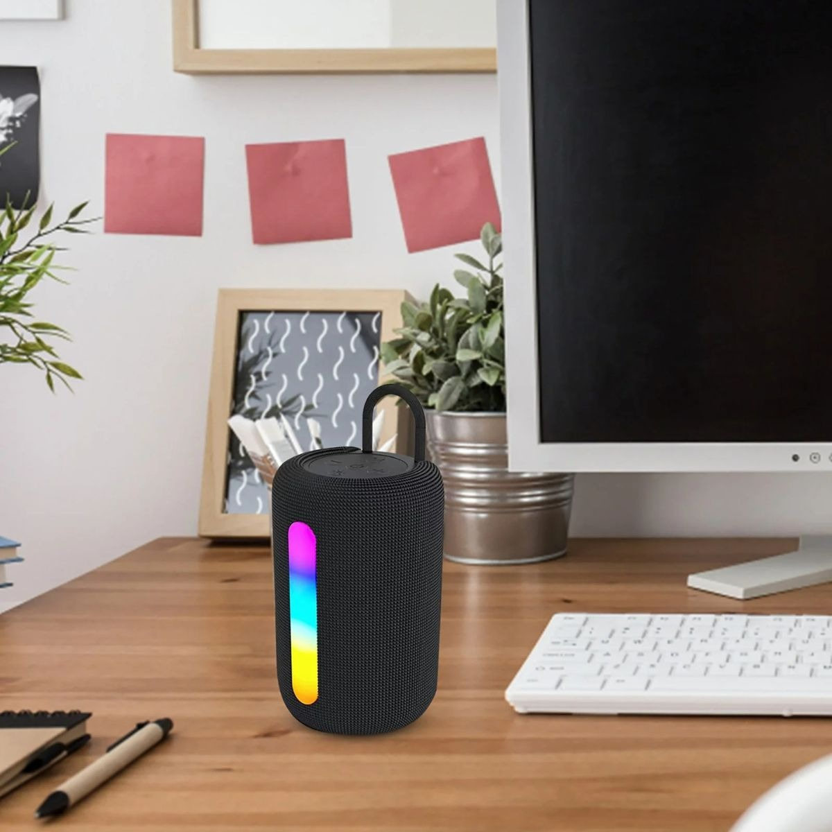 GENÉRICO MINI PARLANTE PORTATIL LUCES LED BLUETOOTH USB MUSICA LAU