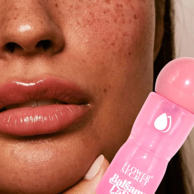 PAQUETE 24 BALSAMOS LABIALES HIDRATACION DIARIA LIGERA  MV - 5