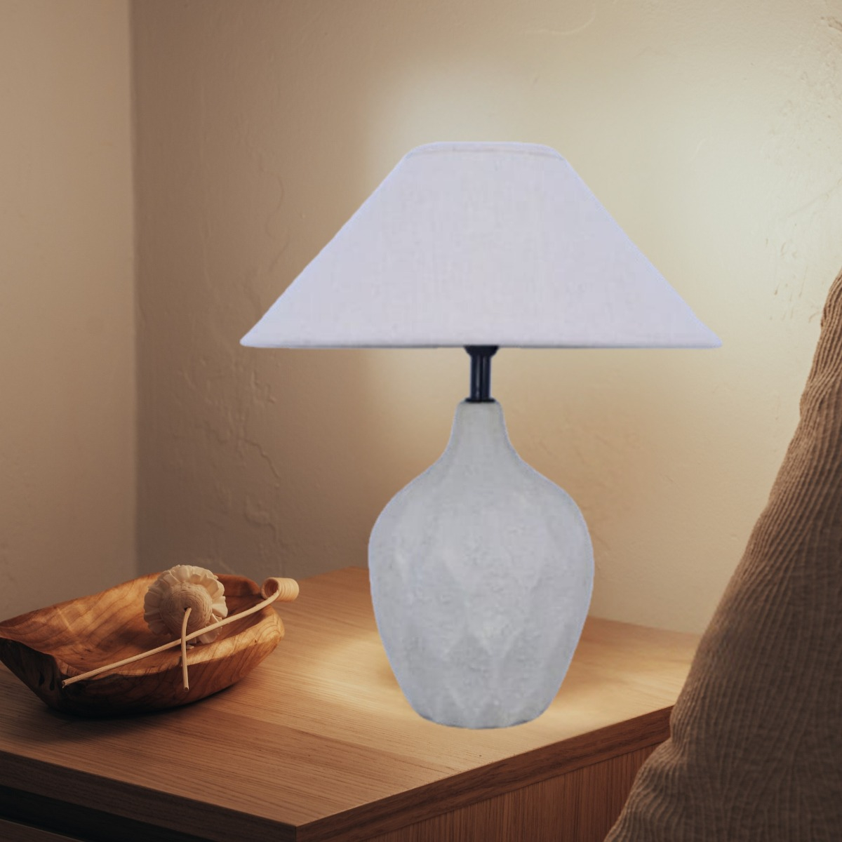LÁMPARA MESA BASE TEXTURIZADA PANTALLA BEIGE DECORATIVA JHN - 4
