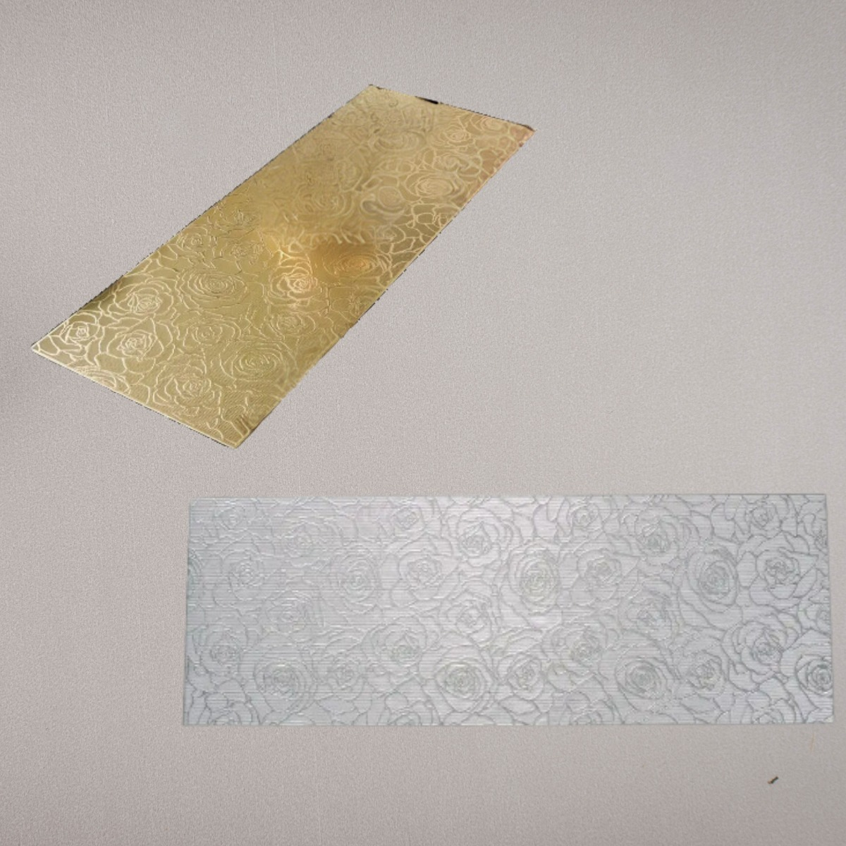 SET DE 3 MANTEL DECORATIVO DORADO PLATA FLORAL RELIEVE JHN - 2