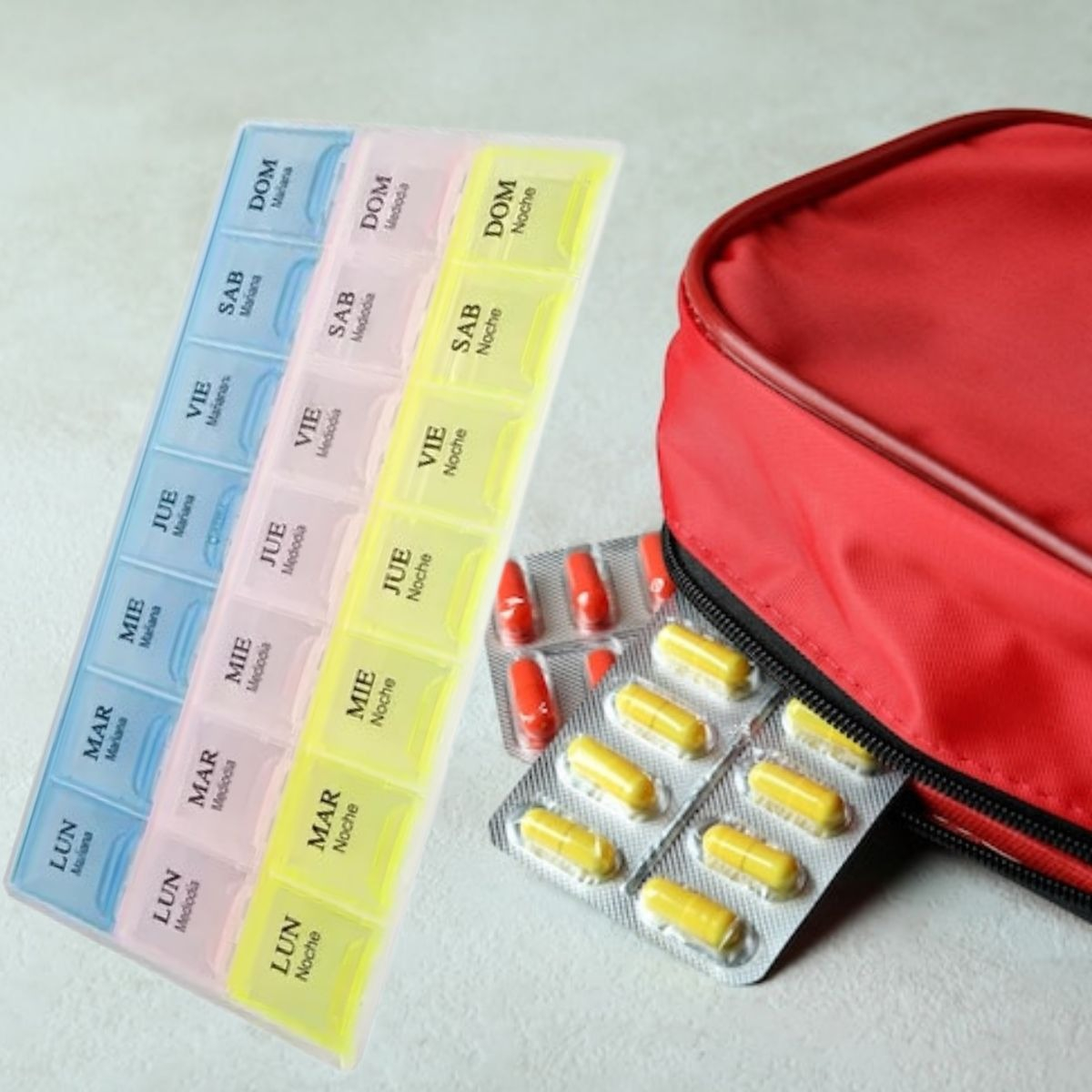 SET 3 PASTILLERO ORGANIZADOR SEMANAL PORTATIL PRACTICO LAU - 8