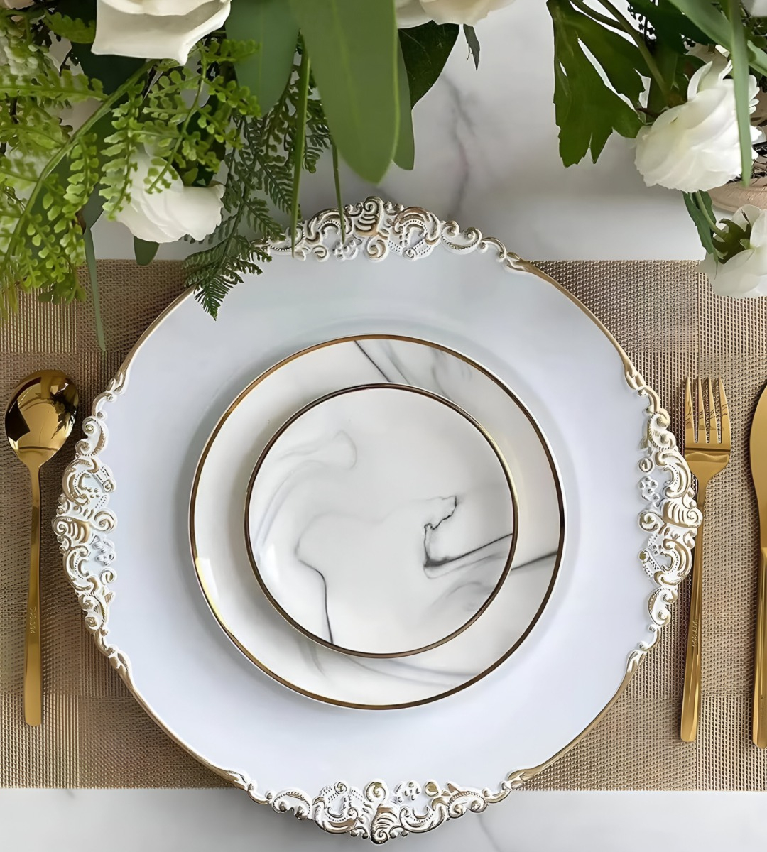 SET 3 BAJO PLATO BASE DECORATIVO BLANCO Y BORDE DORADO JHN - 9