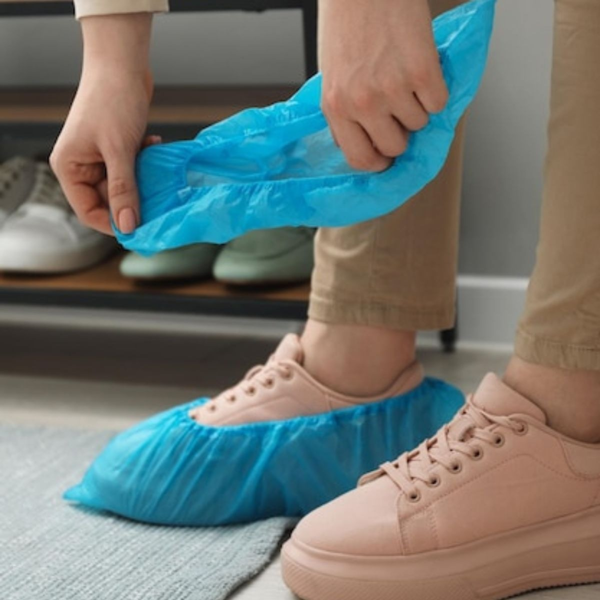 SET 2 PACK CUBRE ZAPATOS DESECHABLE USO MEDICO LAU - 2