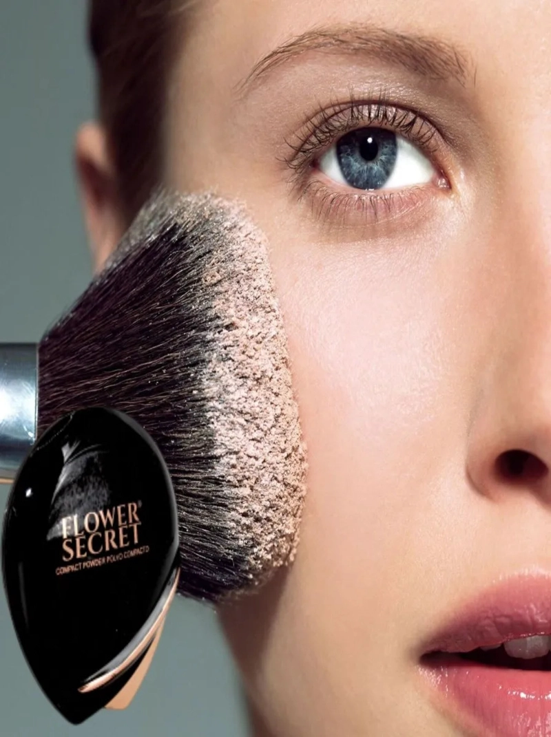 24 POLVOS COMPACTO SILK MATE CONTROL BRILLO MAQUILLAJE LAU - 2