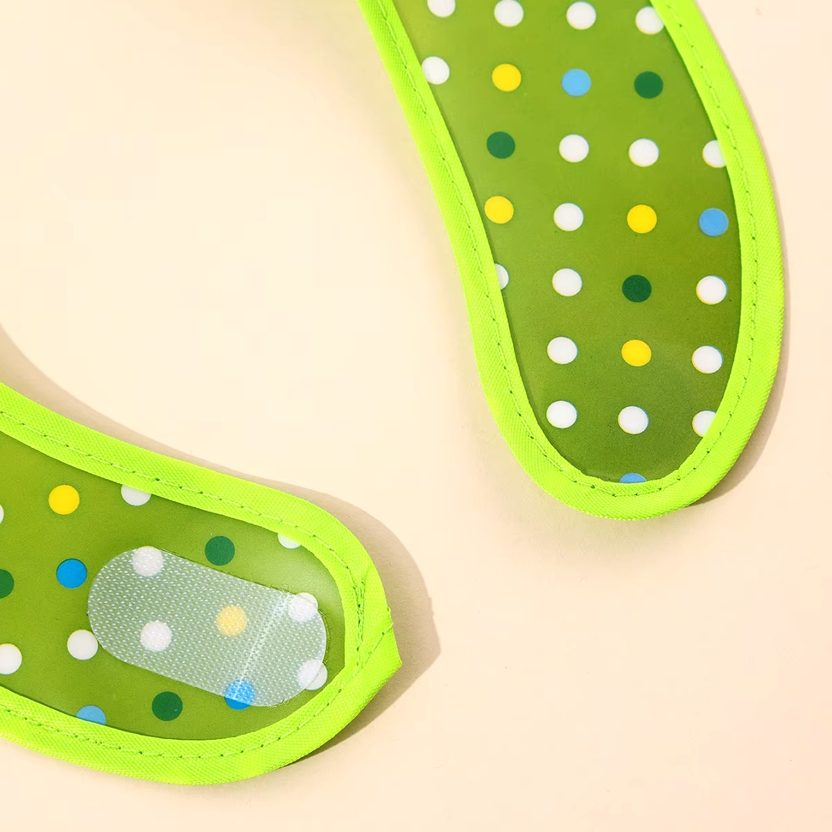 SET DE 8 BABEROS IMPERMEABLES BEBÉS AJUSTABLE UNISEX JHN - 10