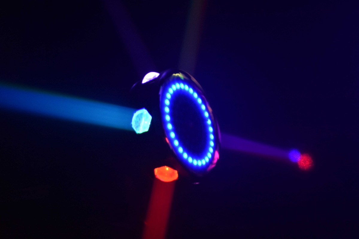 LUCES LED CABEZA MOVIL ESCENARIOS BARES BODAS LAU - 2