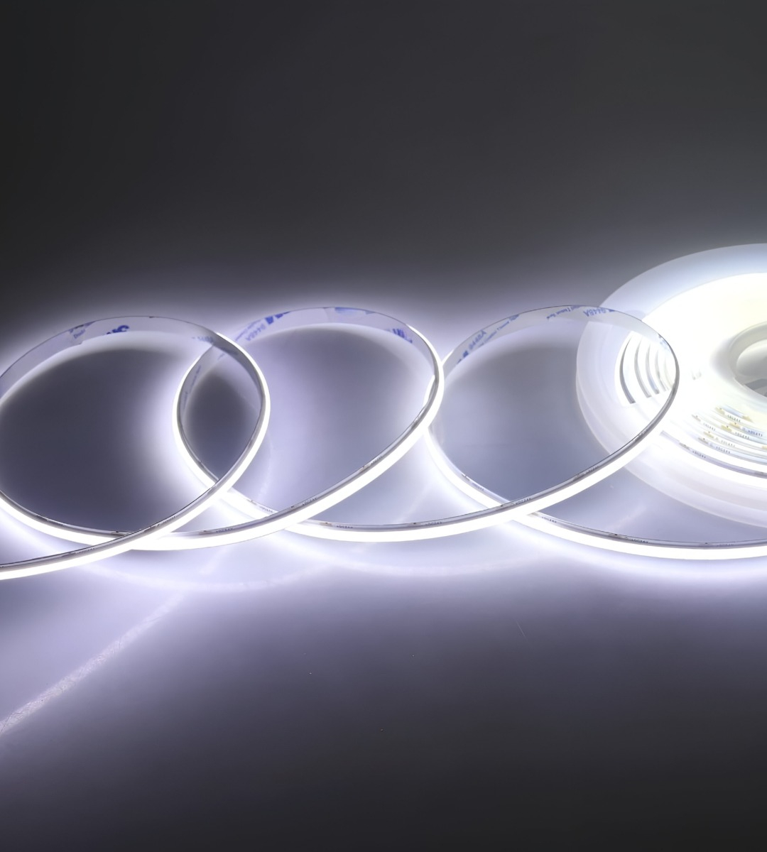 CINTA DE LUCES LED DE COLOR BLANCO DECORATIVA JHN - 4