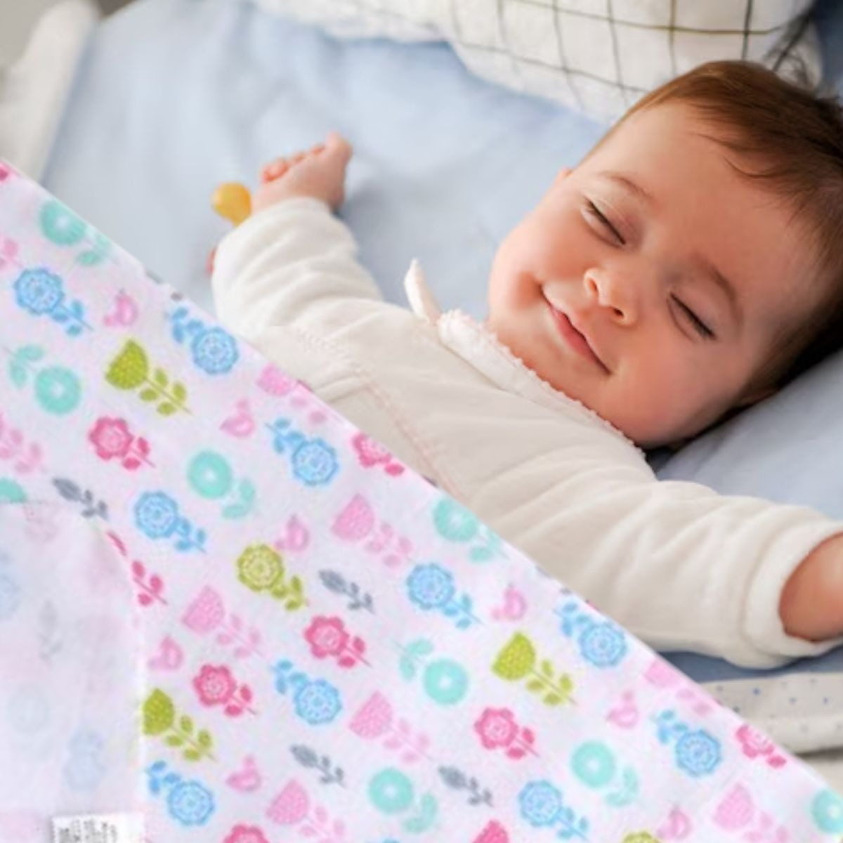 SET DE 4 MANTAS APEGO SUAVES COMODAS PARA BEBE LAU - 7