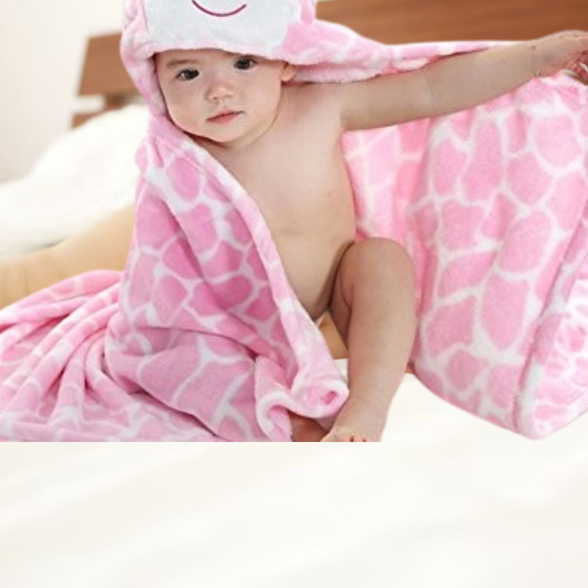 TOALLA CON CAPUCHA PARA BEBE SUAVE HIPOALARGENICA LAU - 5