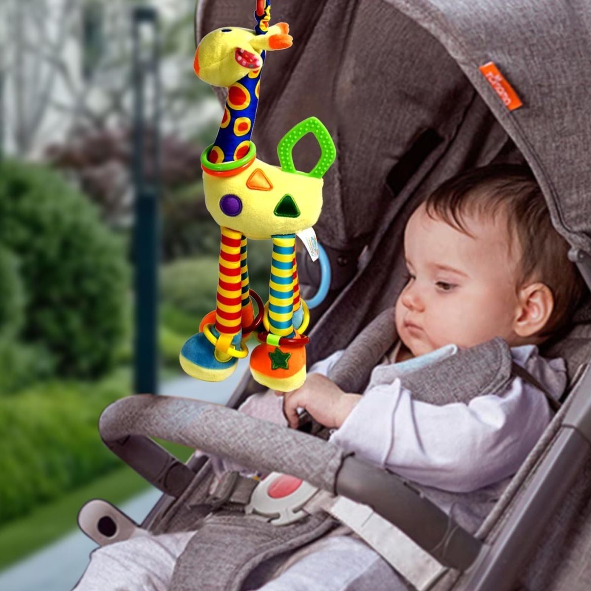 JUGUETE PELUCHE JIRAFA COLORIDA COLGANTE SUAVE BEBE LAU - 3