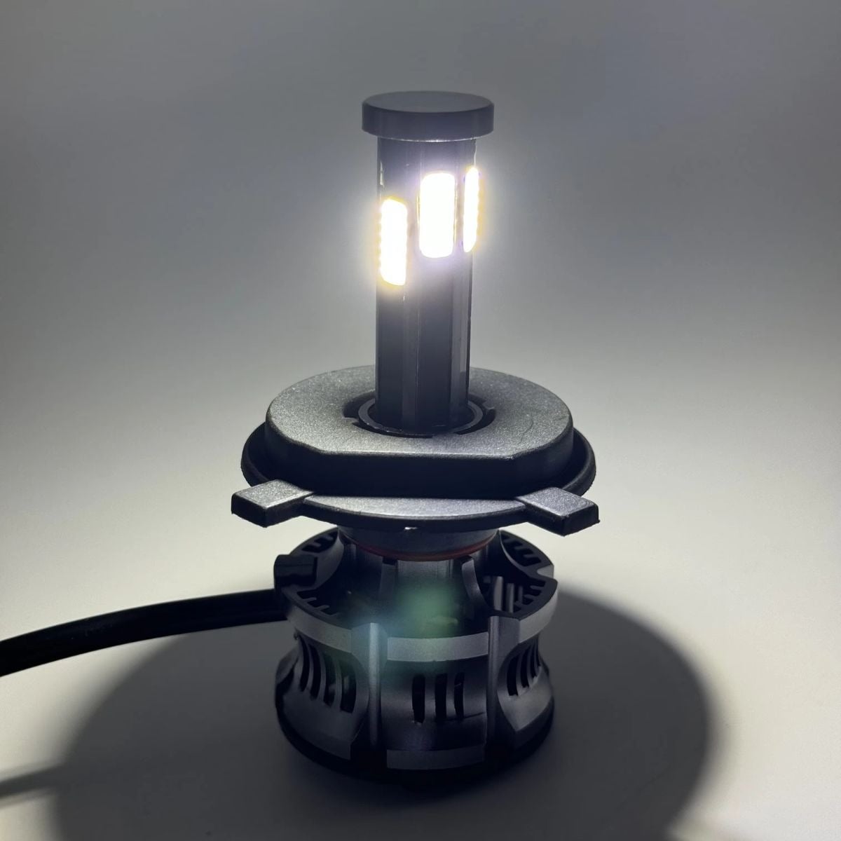 LUCES TURBO LED H4 FARO ALTO RENDIMIENTO VEHICULOS JHN - 4