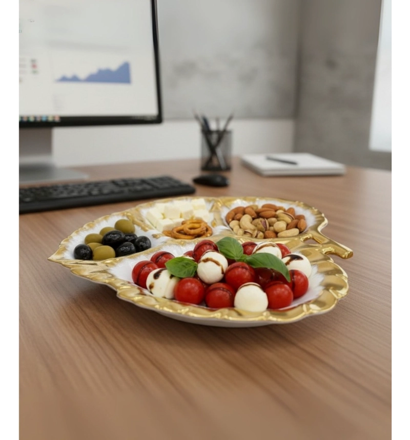 BANDEJA DECORATIVA APERITIVOS FORMA HOJA FESTONEADA JHN - 7