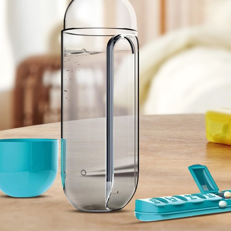 BOTELLA + PASTILLERO ORGANIZADOR SEMANAL MEDICINA LAU - 9