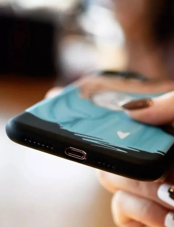CARCASA PARA IPHONE 11 CON DISTINTOS DISEÑOS - 5