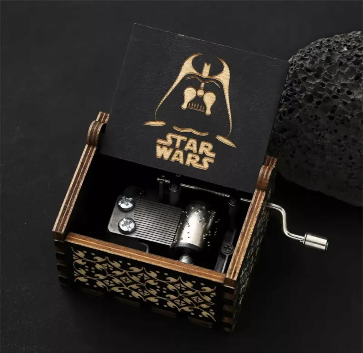 CAJA MUSICAL CON MANIVELA STAR WARS ROSTRO - 2