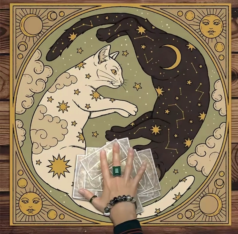 MANTEL PARA TAROT Y ORACULOS GATOS YIN YANG – 49 X 49 CM - 1