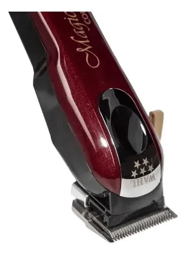 CORTADORA DE PELO WAHL MAGIC CLIP PROFESSIONAL 5 STAR CORDLESS 8148 PLATEADA Y ROJA 110V/220V - 1