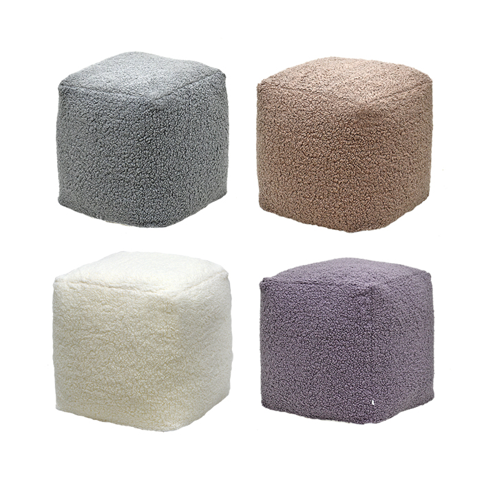 POUFF CUADRADO GRIS 2024 - 2