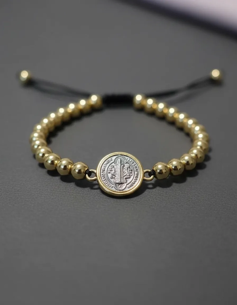 PULSERA PROTECTORA SAN BENITO ESFERAS AJUSTABLE, BAÑO DE ORO - 2