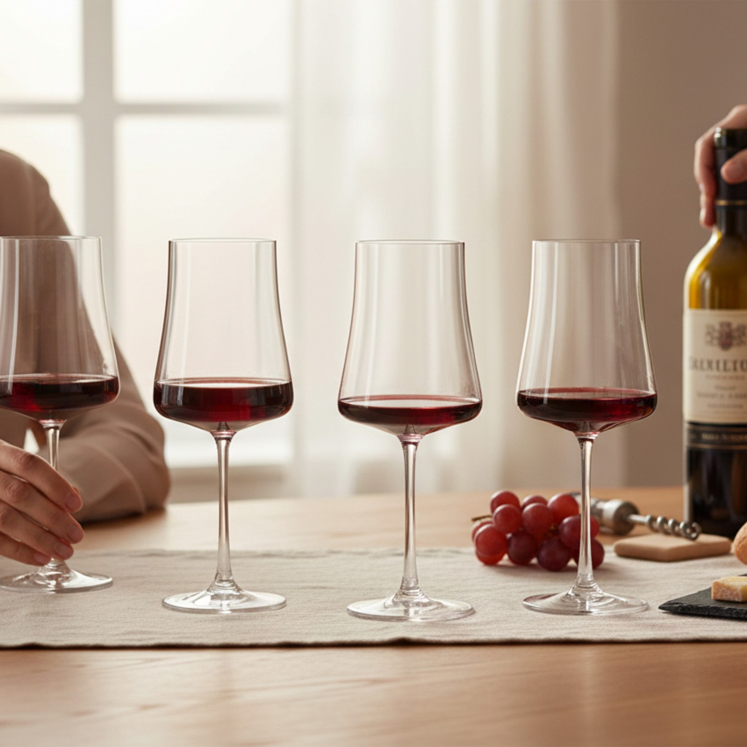 SET 4 COPONES VINO TINTO TRENTO BOHEMIA, 560 ML - 1